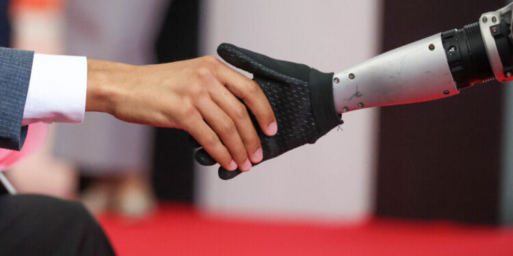 حاکمیت داده و نقش هوش مصنوعی در تحول صنعت بیمه