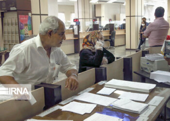 سقف کارت رفاهی متصل به اوراق گام به ۵۰۰ میلیون تومان افزایش یافت