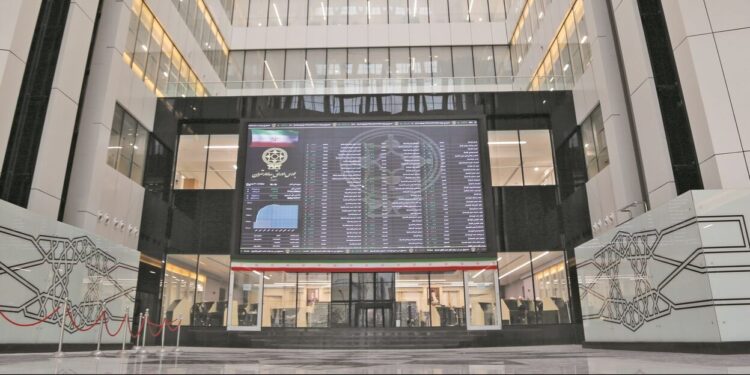 شاخص کل بورس ۴۷ هزار واحد رشد کرد