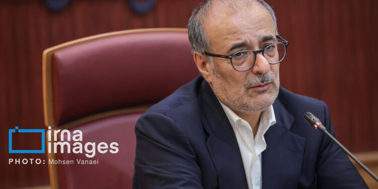 غضنفری: ناترازی های امروز ناشی از ناشنیدن مشکلات گذشته است