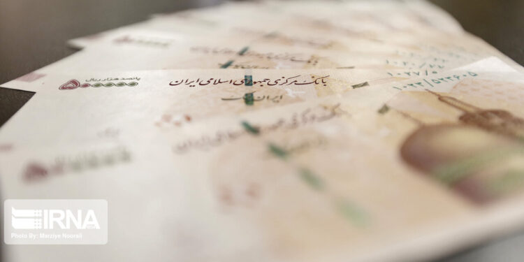 نقدینگی از ۱۱ هزار همت عبور کرد/ ۱۹۱ همت پول در دست مردم است