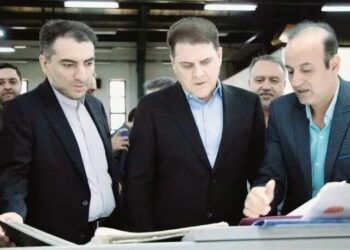 بازدید انتخاباتی معاون وزیر کشور از بانک ملی/ بررسی روند چاپ تعرفه آرا