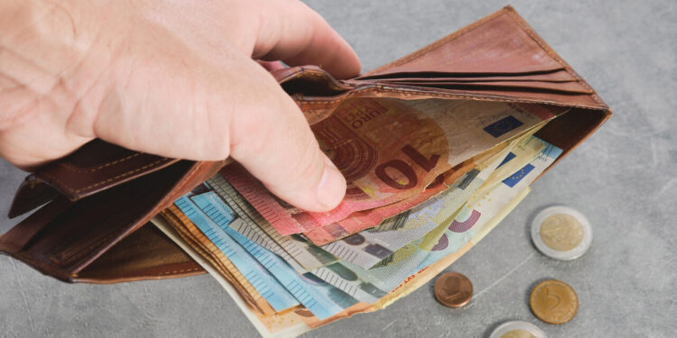 کدام کشورهای اروپایی‌ بیشتر از «پول نقد» استفاده می‌کنند؟