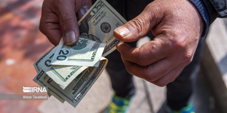 کنترل نرخ ارز یا آزادسازی آن؟