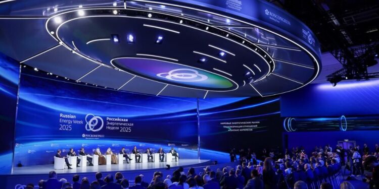 گشایش مجمع انرژی روسیه با حضور ایران/ سخن از افزایش تقاضای جهانی برای برق