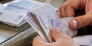 تصمیم جدید دولت درباره واریز یارانه‌ها اعلام شد/ رییس سازمان برنامه درباره واریز یارانه‌ها چه گفت؟