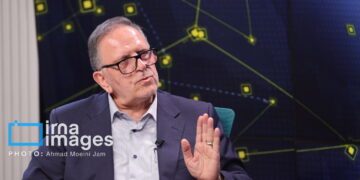از کنترل نرخ ارز تا تاب‌آوری اقتصاد در شرایط تحریم