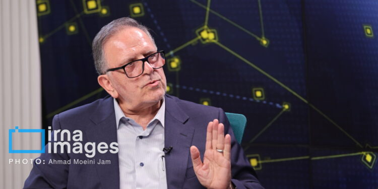 از کنترل نرخ ارز تا تاب‌آوری اقتصاد در شرایط تحریم